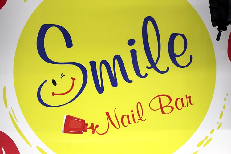"Smile nail-bar"